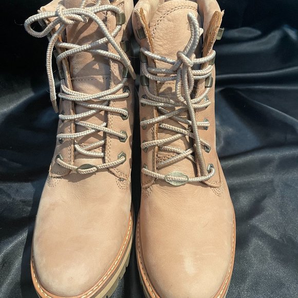 Timberland boot natural like beige size 9 like new - Picture 2 of 9